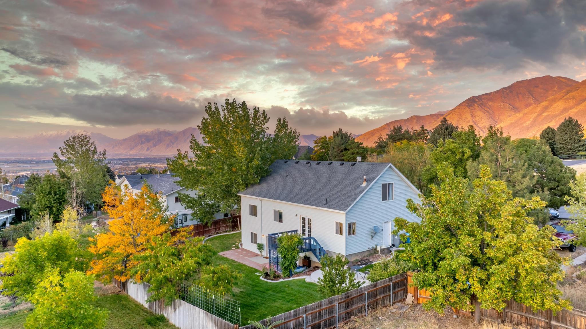 Elk Ridge House: 116 S Canyon View Dr