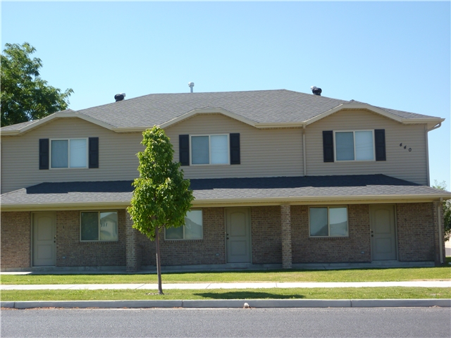Logan Townhome: 440 W 1400 N