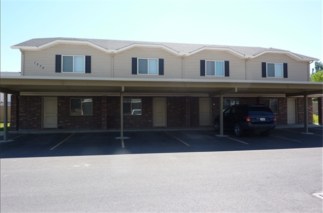 Logan Townhome: 1373 N 240 W