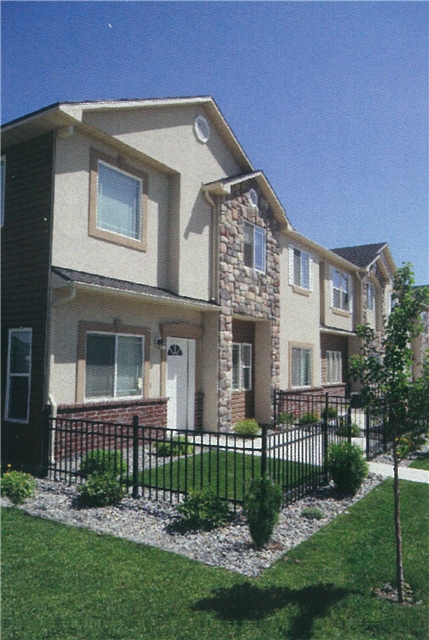 Logan Townhome: 518 W 1595 N