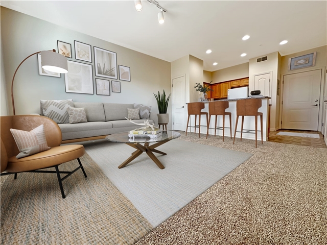 Sandy Townhome: 1048 E Liberty Bend Ln