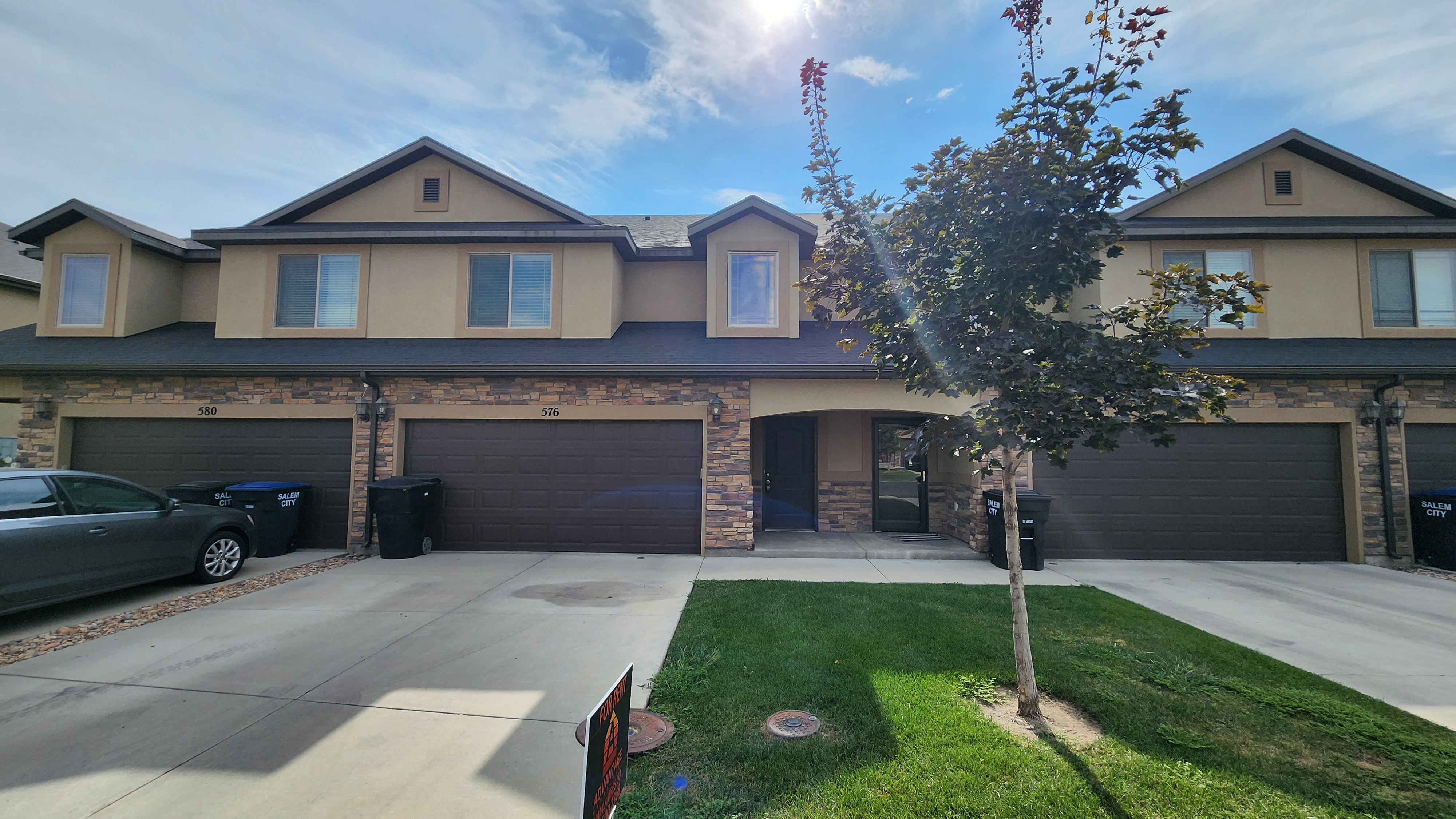 Salem Townhome: 576 N 220 E
