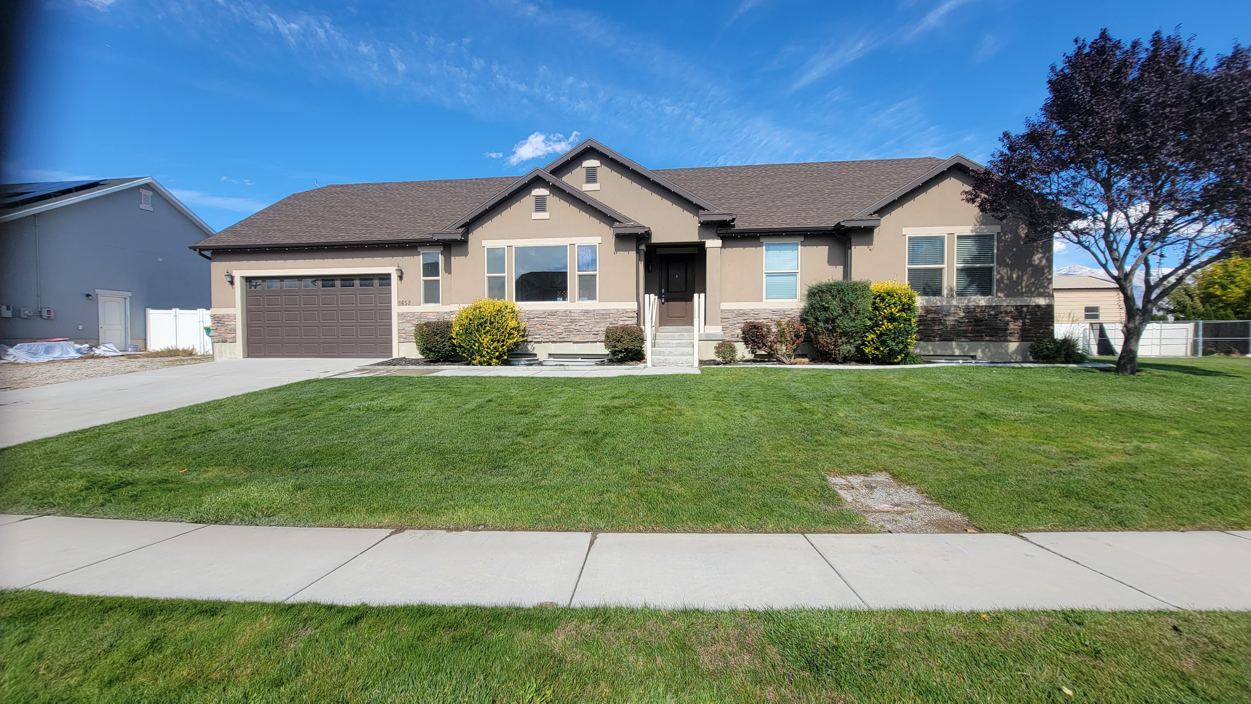 Lehi House: 1652 W Brooke St