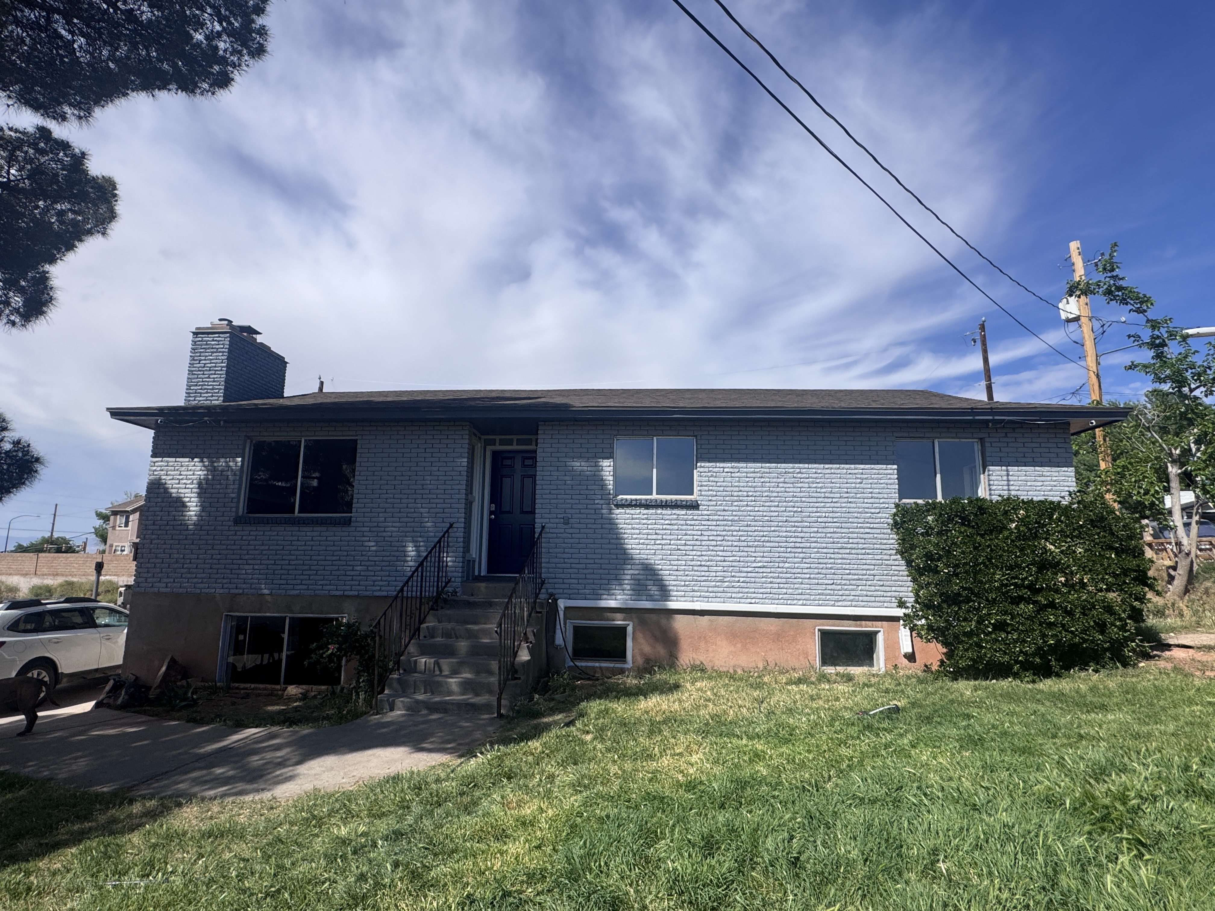Washington House: 374 Village Way