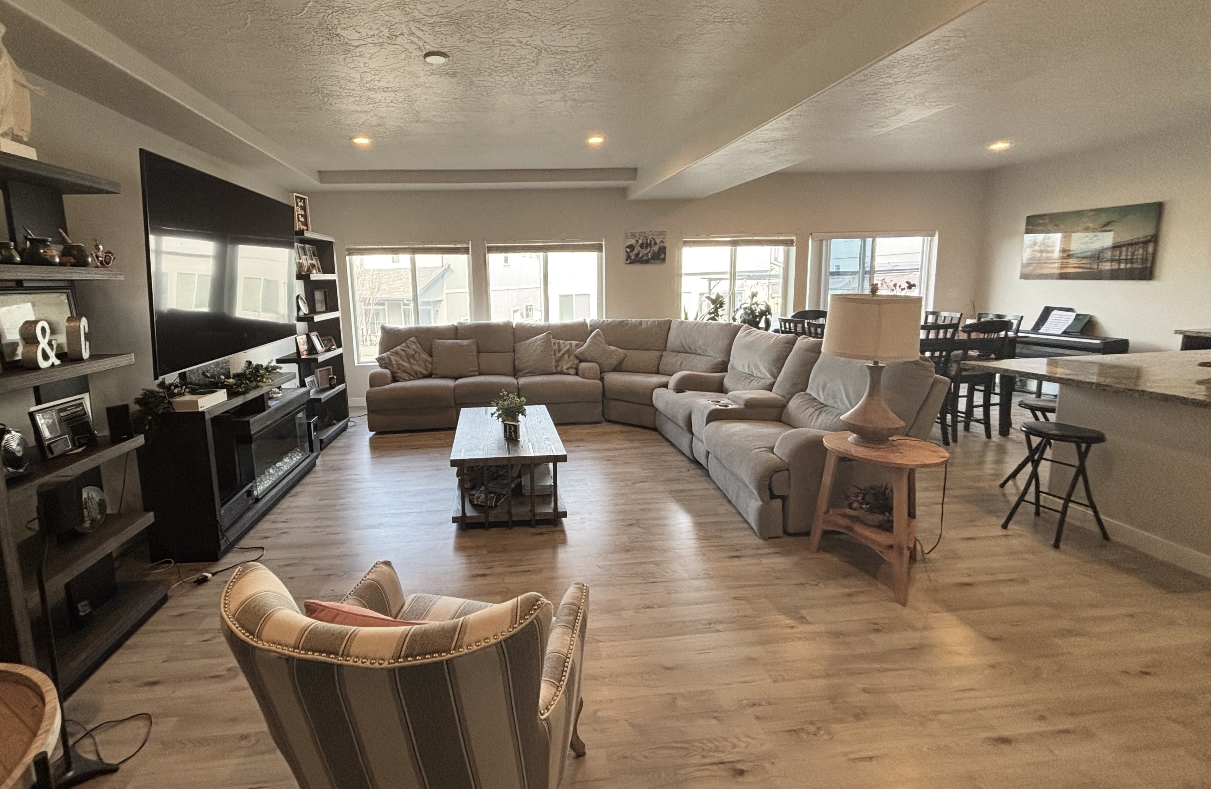 Herriman House: 14383 S Abbey Bend Ln