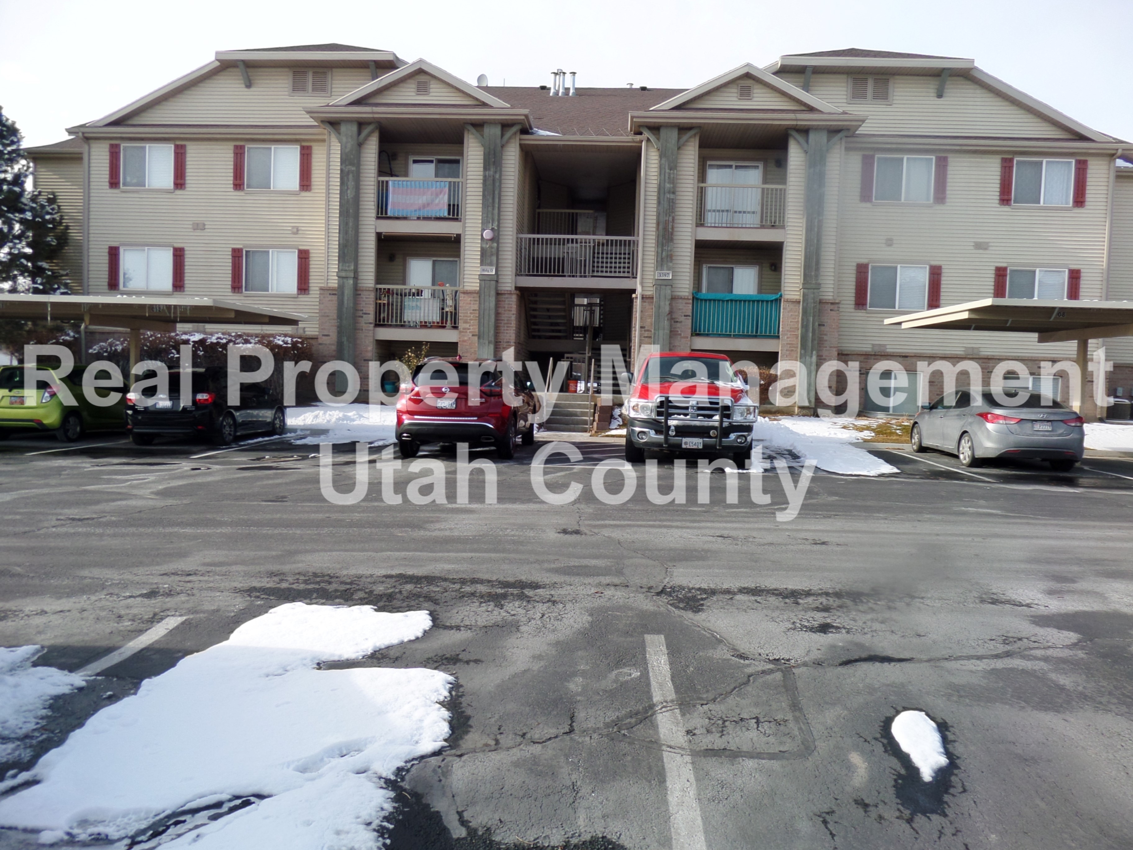 Eagle Mountain Condo: 3397 E Ridge Route Rd