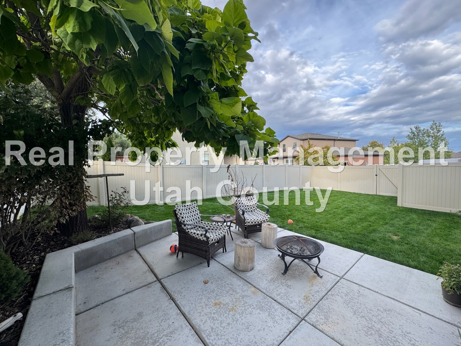 Saratoga Springs House: 1849 N Bountiful Way