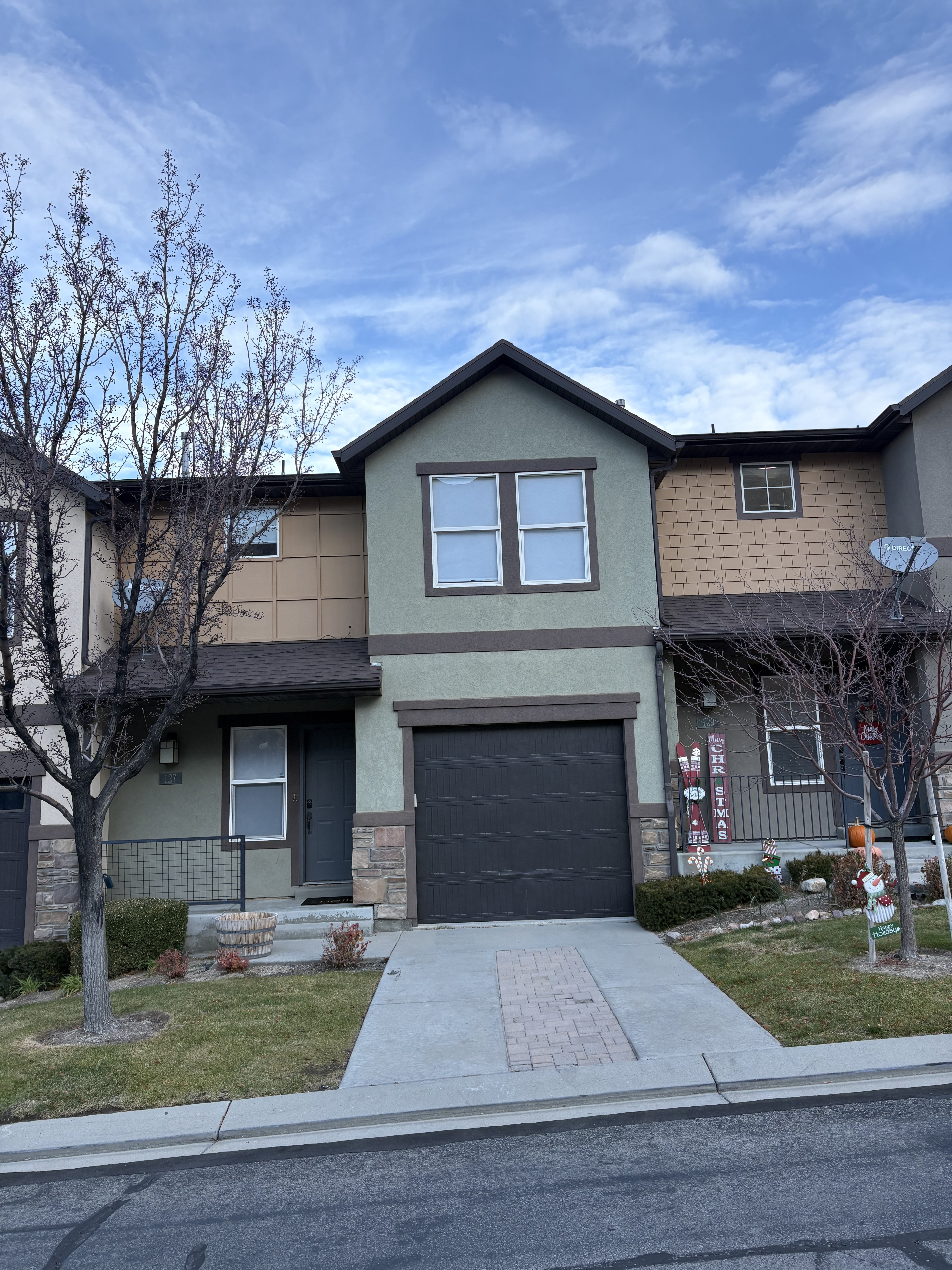 Draper Single Room: 127 E Chandlerpoint Way