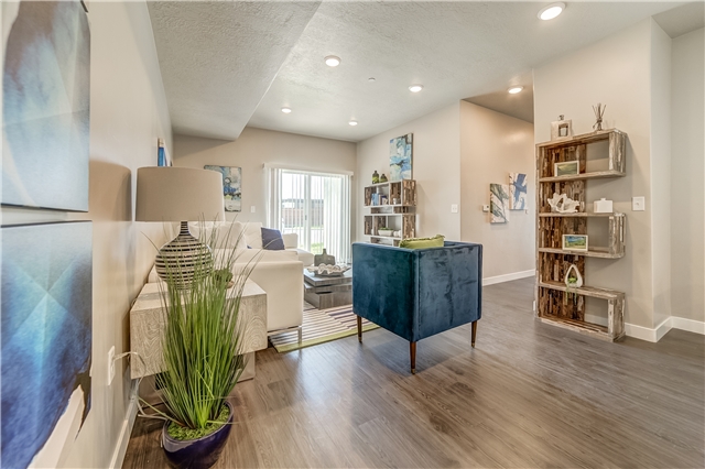 Vineyard Apartment: 250 N Mill Road