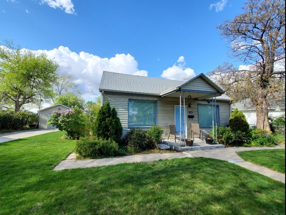 Salt Lake City House: 1306 W Gillespie Ave