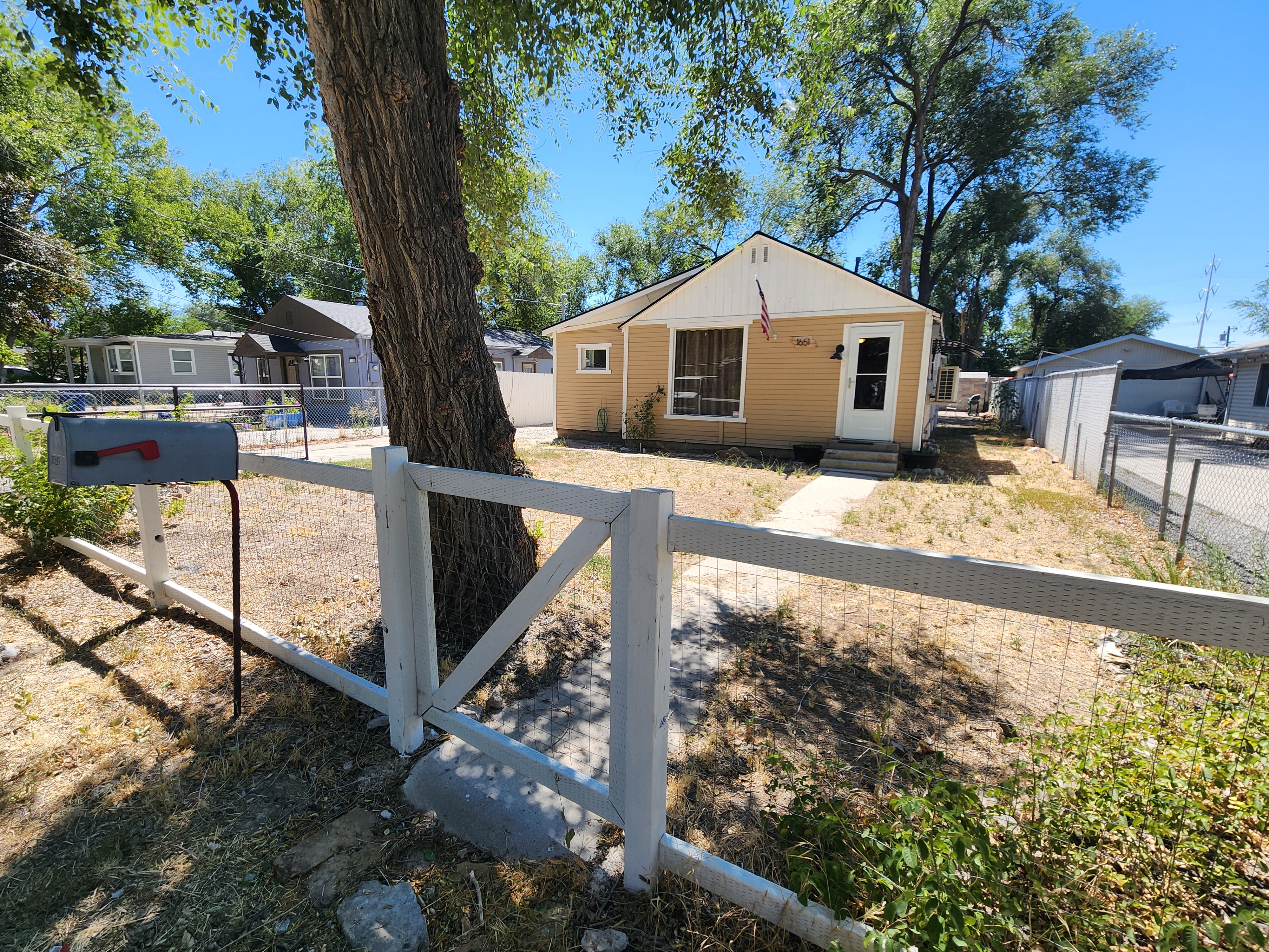 West Valley City House: 1651 W Shelley Ave