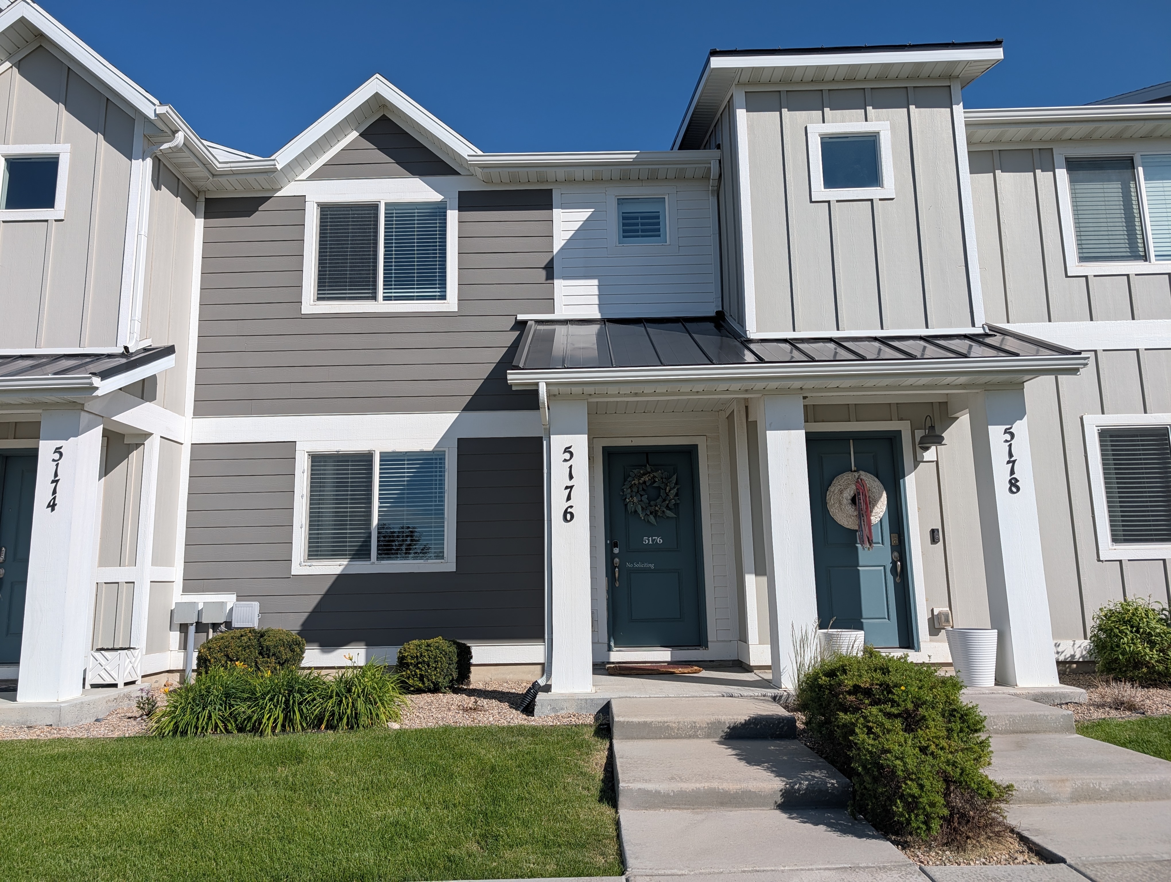 Herriman Townhome: 5176 W Aria Ct