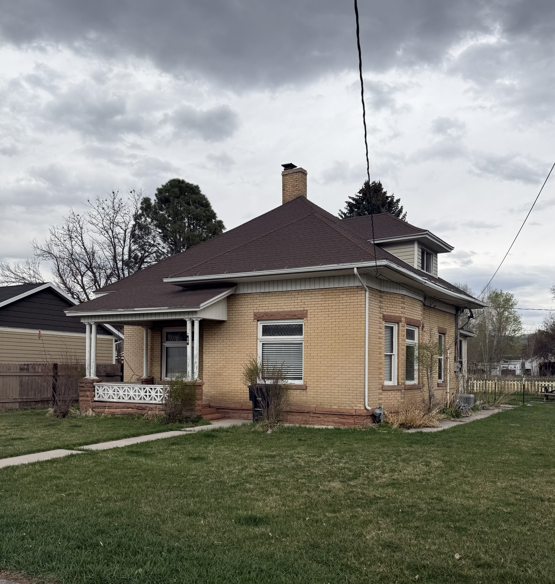 Heber City House: 49 S 200 E