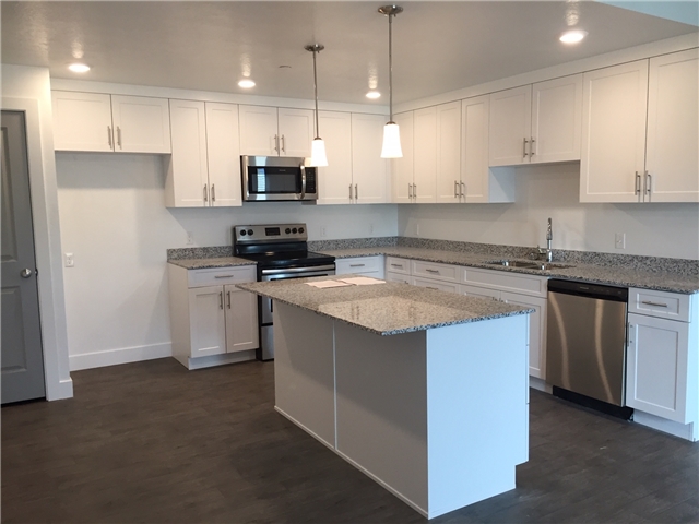 Clearfield Condo: 875 S Depot St
