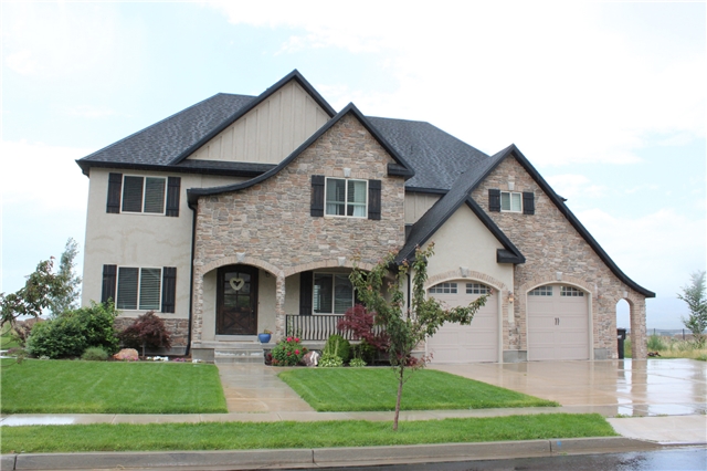 Highland In-Law/Basement: 11253 N Park Dr