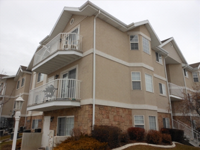 Orem Single Room: 1048 W 1360 S