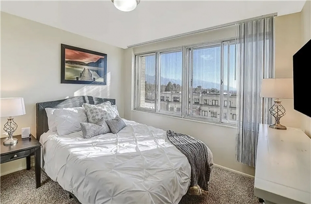 Salt Lake City Apartment: 40 S 900 E