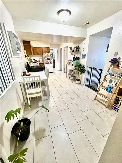 Provo Apartment: 366 E 600 N