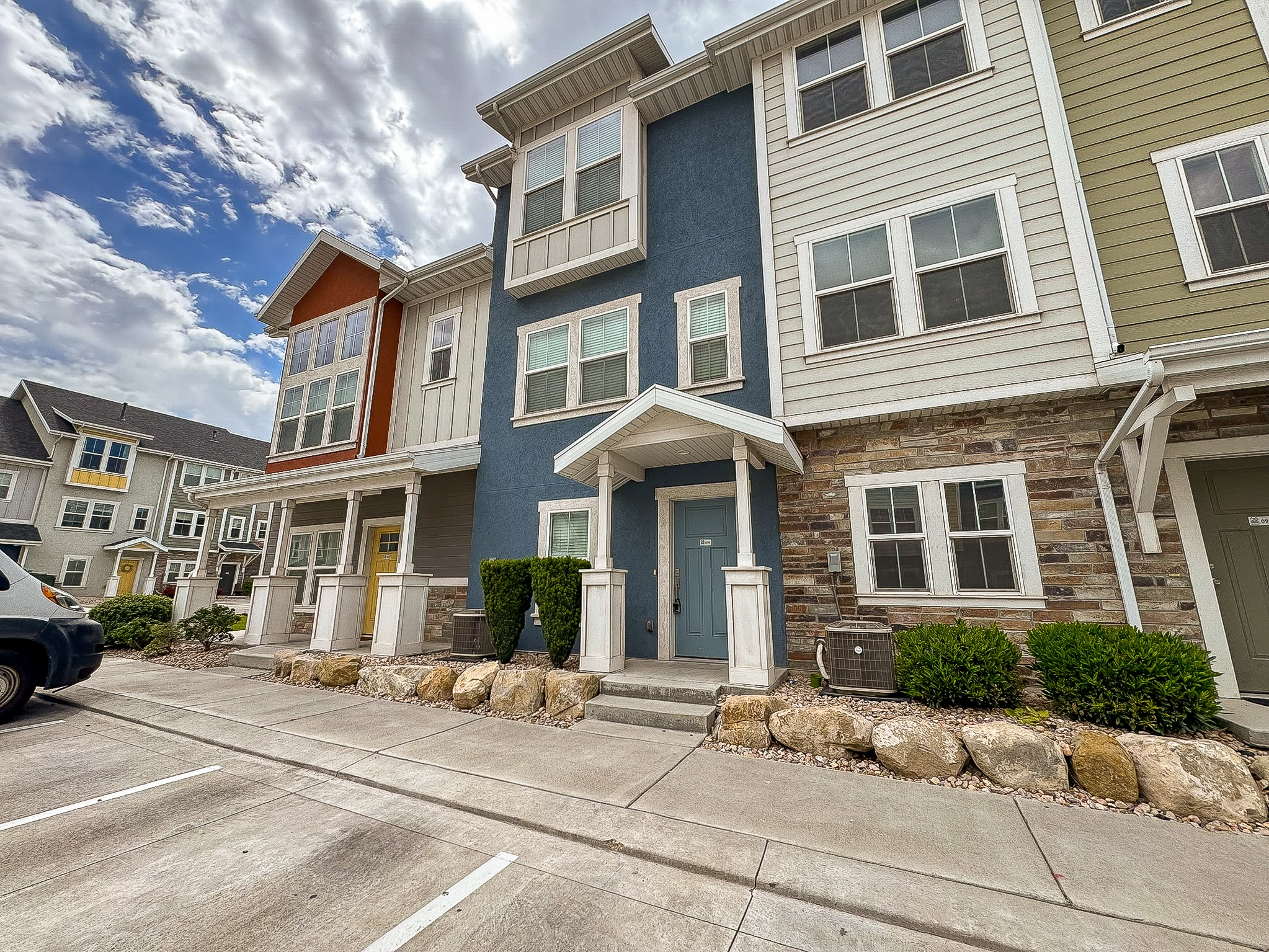 Vineyard Townhome: 699 E 355 N