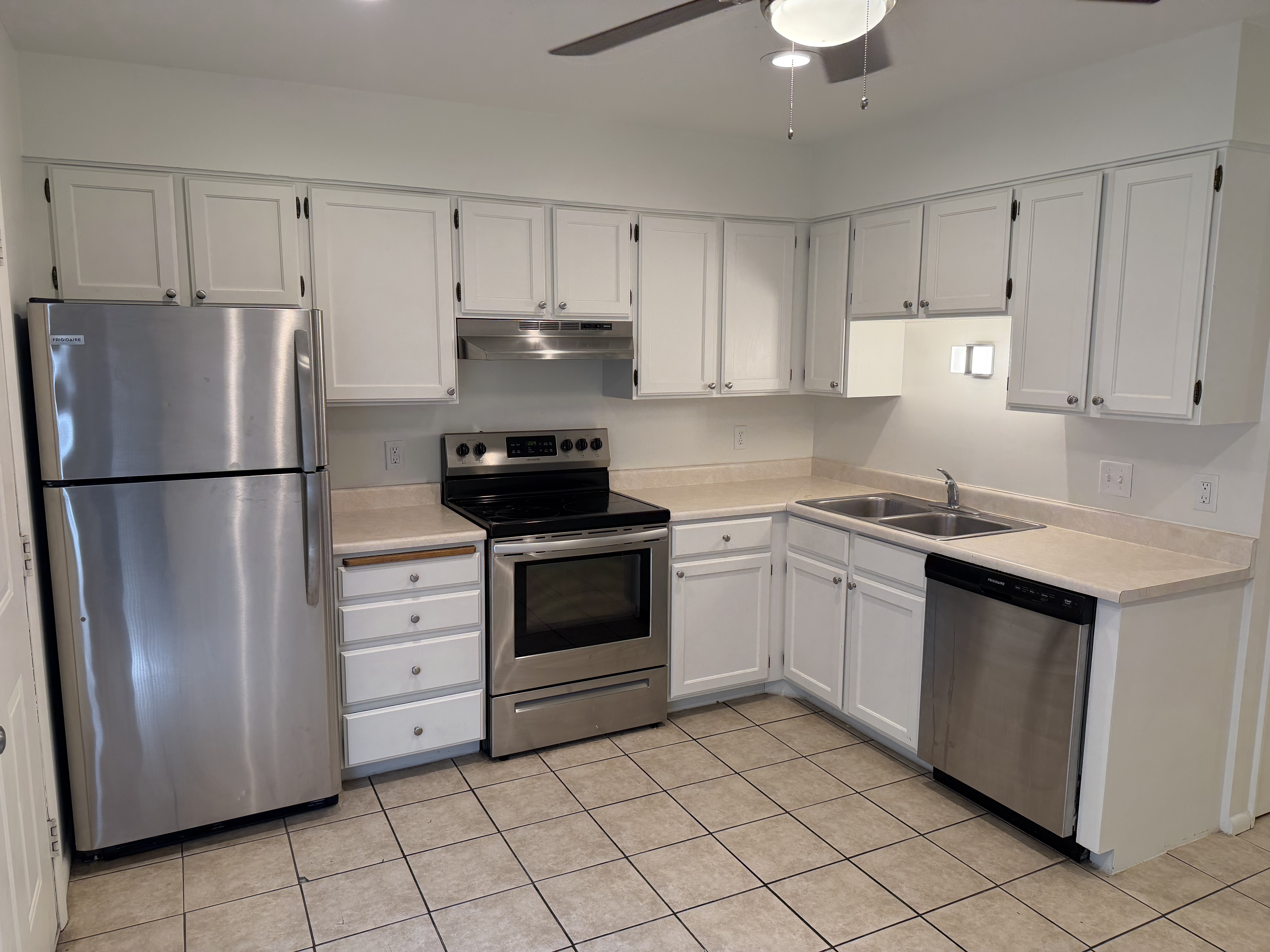 Bountiful Townhome: 1156 N 200 W