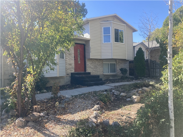 West Jordan Single Room: 4917 W Shooting Star Ave