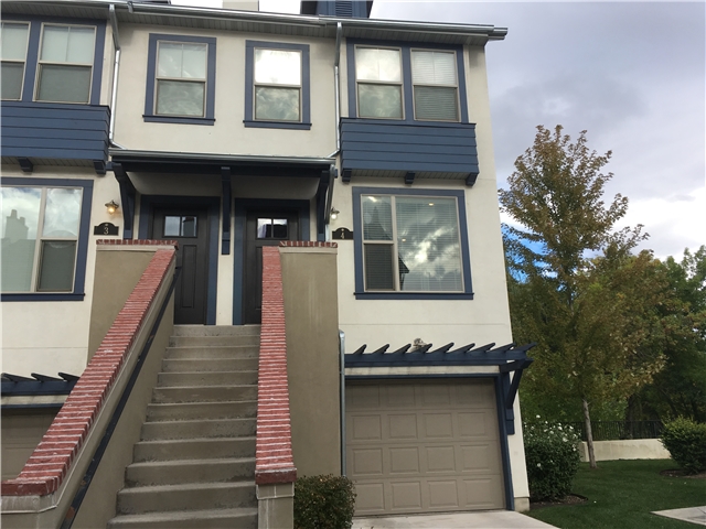 Kaysville Townhome: 420 N Main St