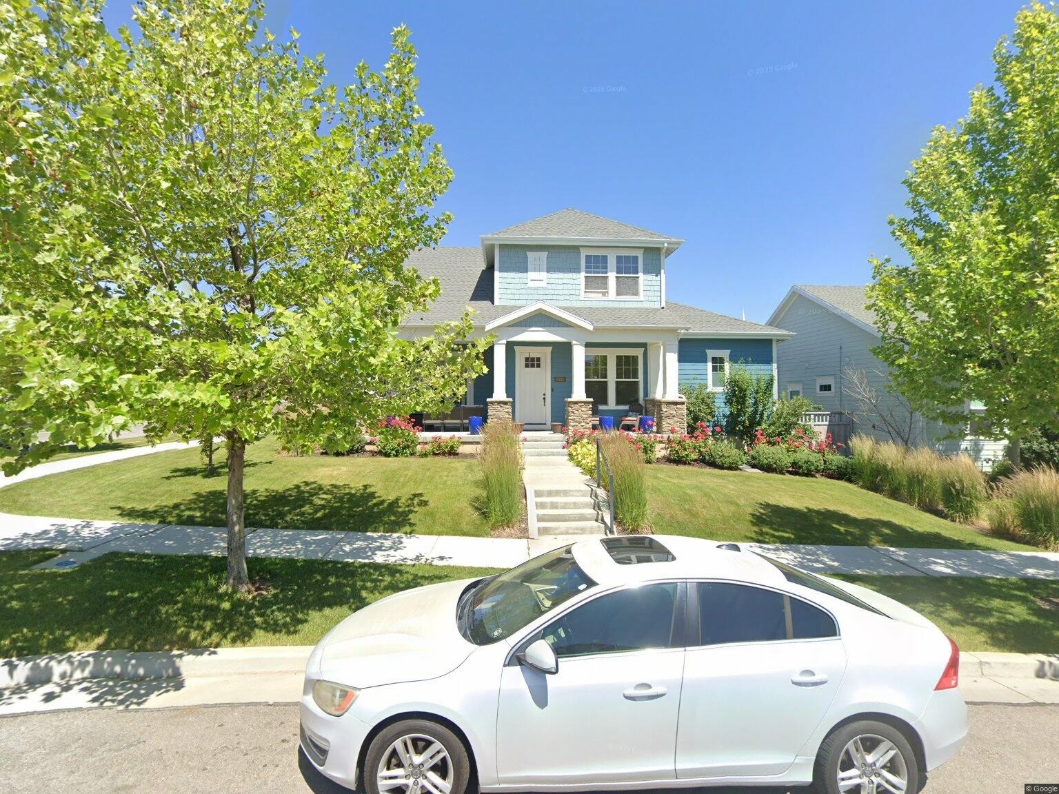 South Jordan House: 5352 W Copper Needle Way