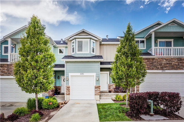 Lehi Townhome: 4251 N Cresthaven Ln