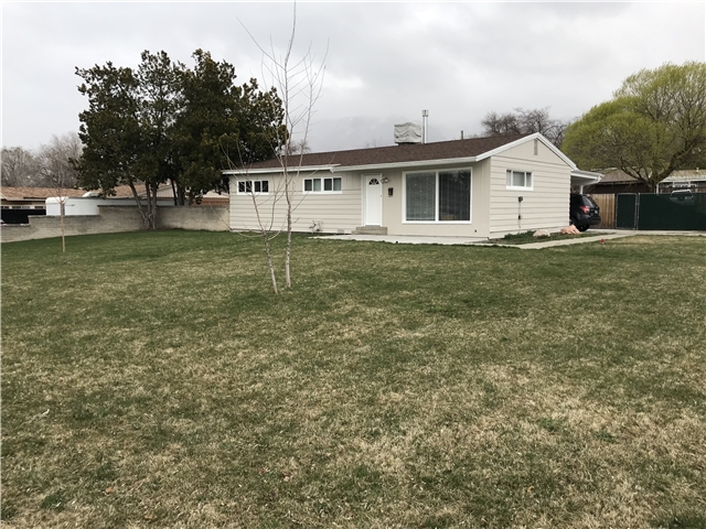 Cottonwood Heights House: 6901 S Village Rd