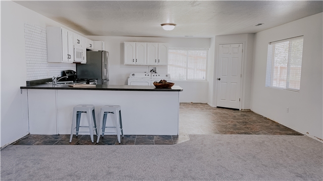 Saratoga Springs In-Law/Basement: 232 W Kestrel Dr