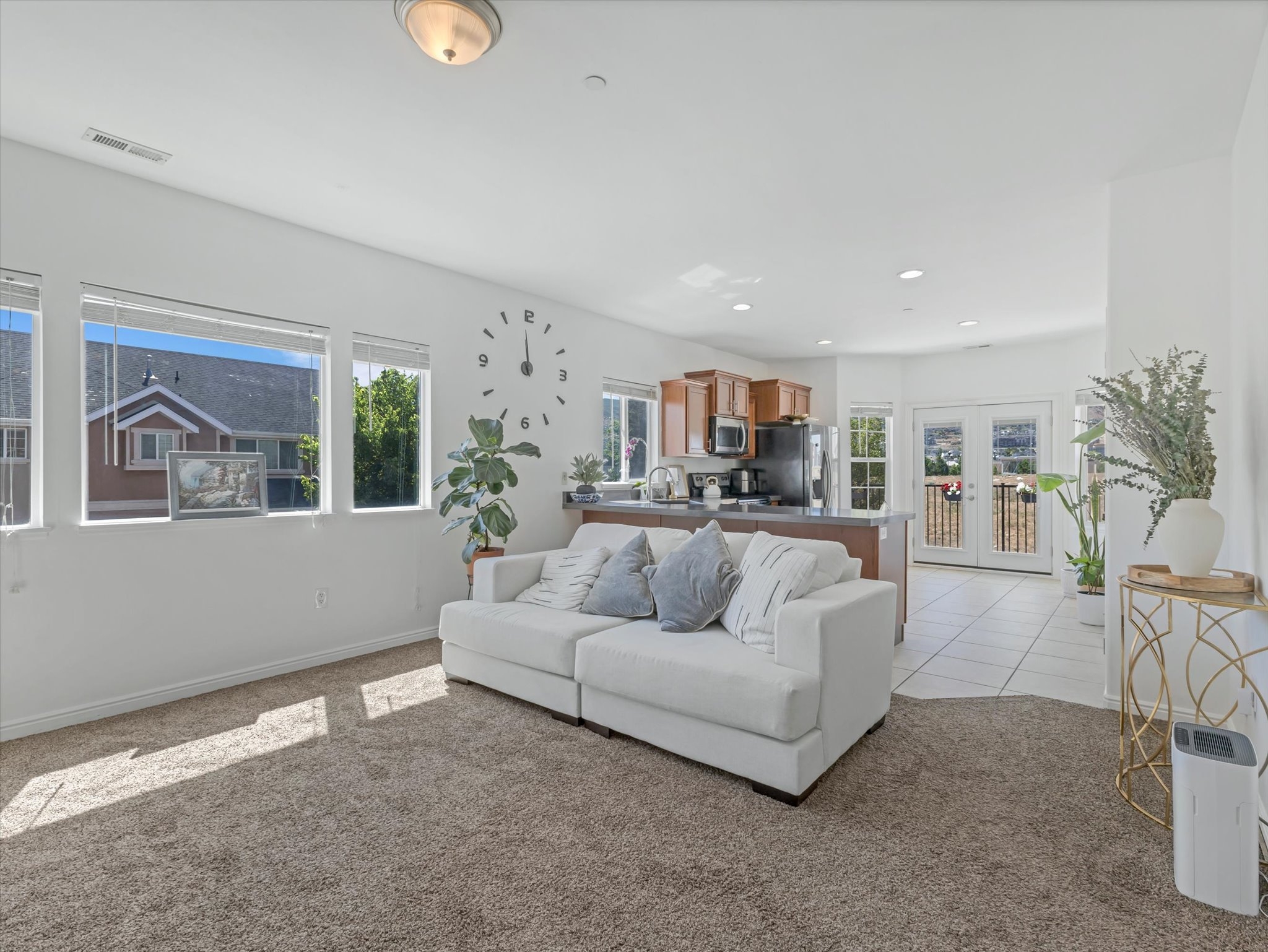 Draper Single Room: 114 E Bella Monte Dr