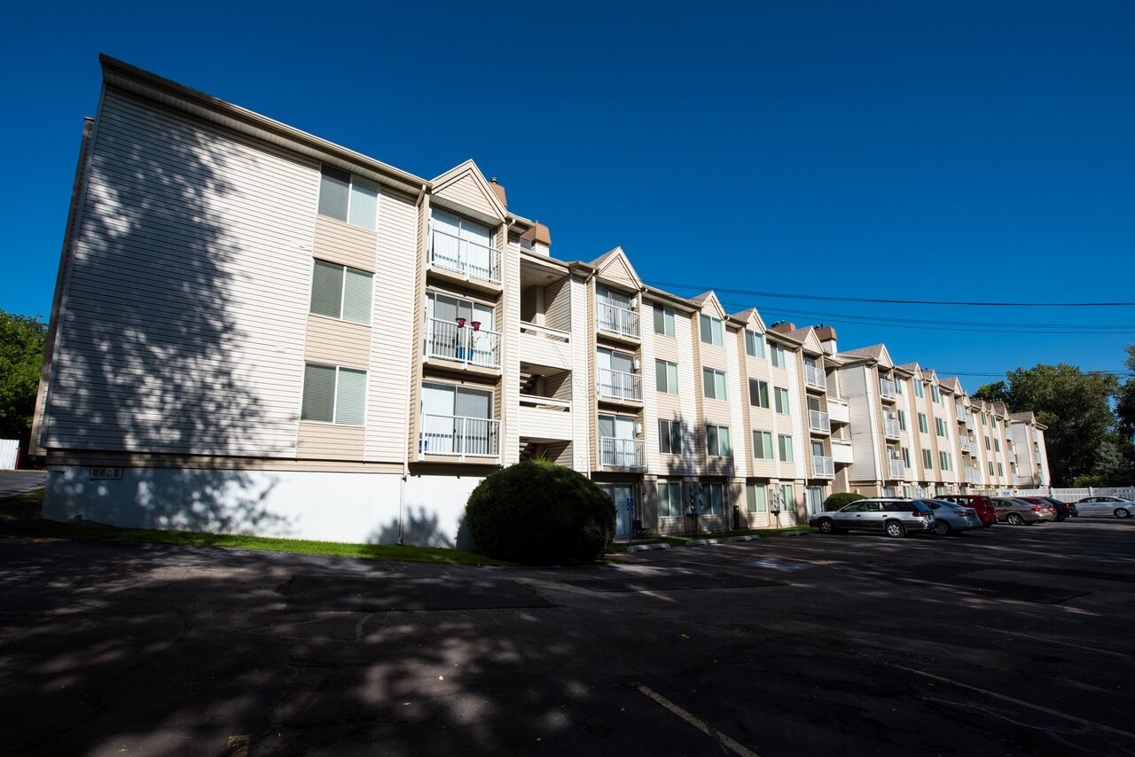 Apartment for rent at 4250 S 1000 W, Riverdale, UT 84405 Mountain