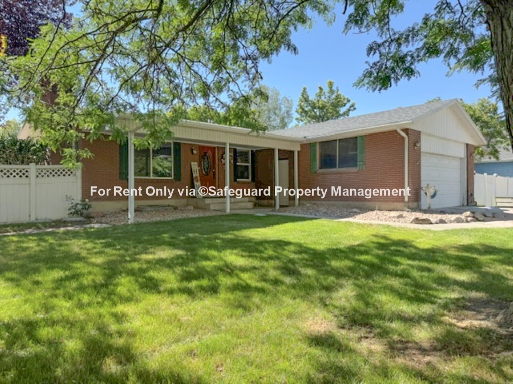 West Jordan House: 7514 S 2540 W