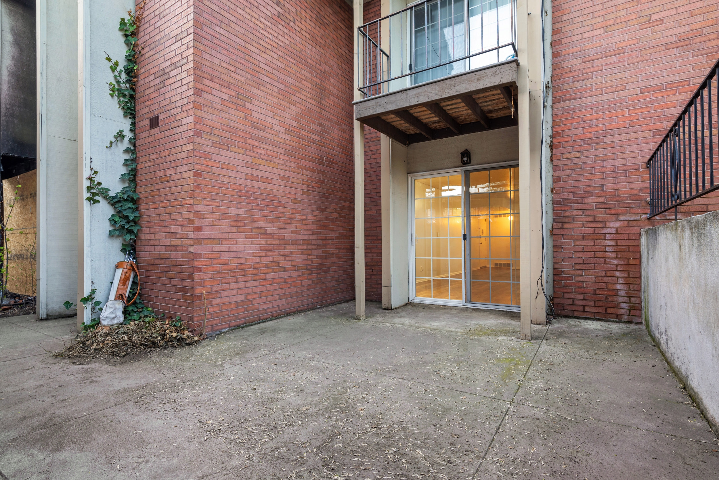 Provo Apartment: 351 E Center St