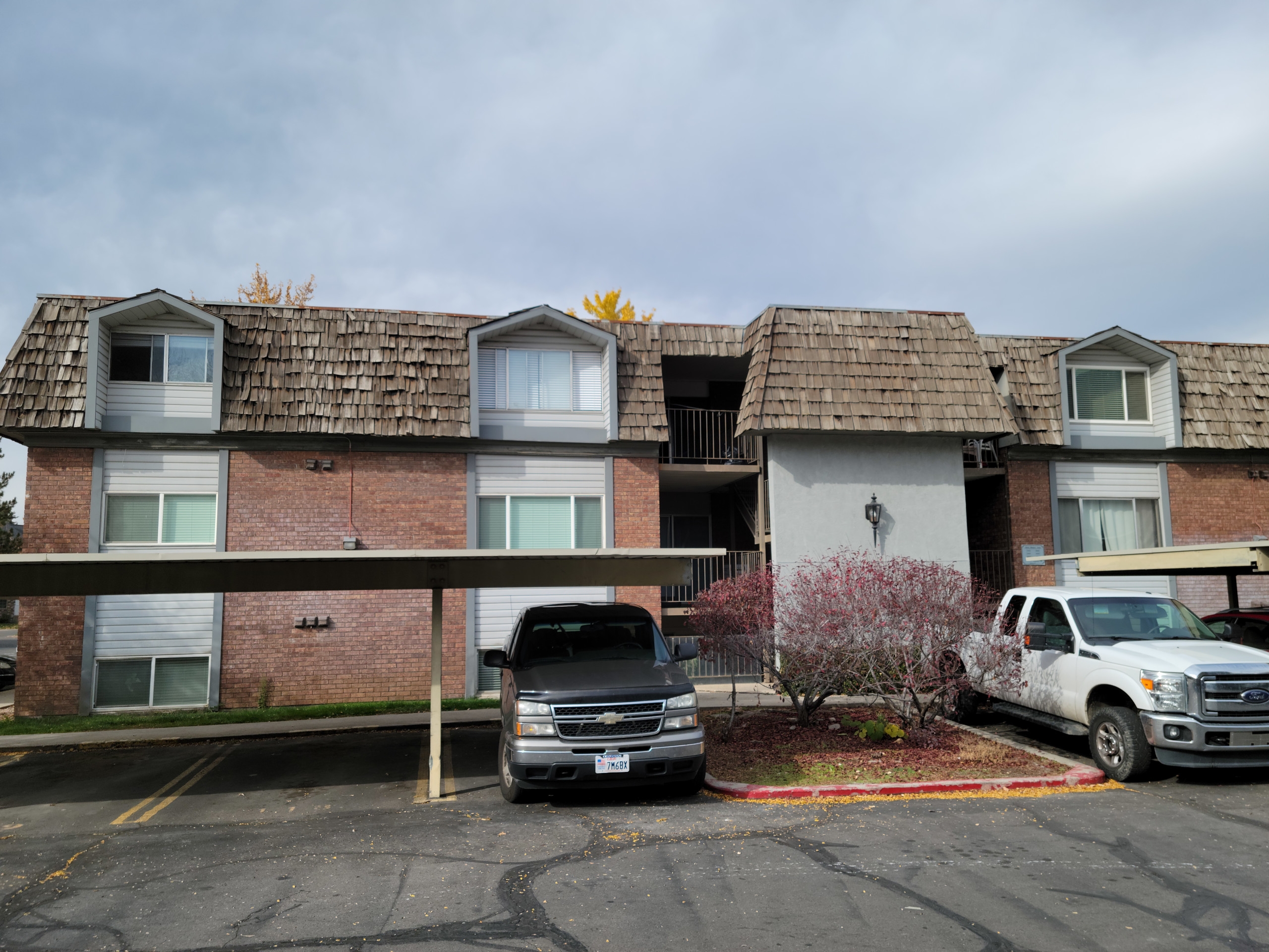 Provo Condo: 1683 Hickory Ln