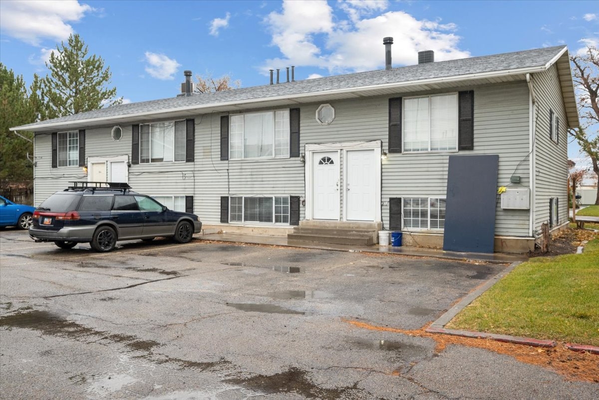 Provo Apartment: 678 S Stubbs Ave