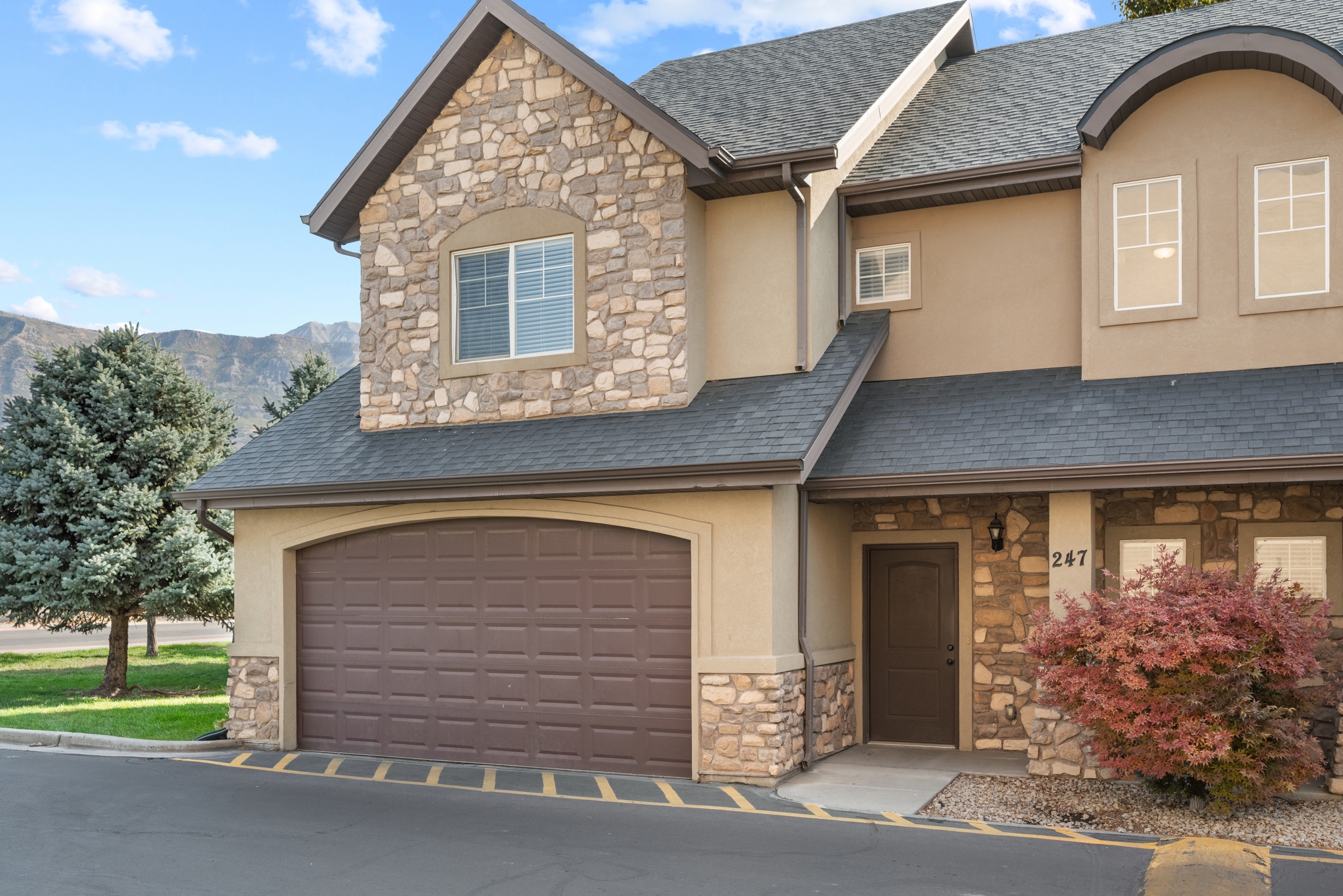 Pleasant Grove Apartment: 247 S 930 W