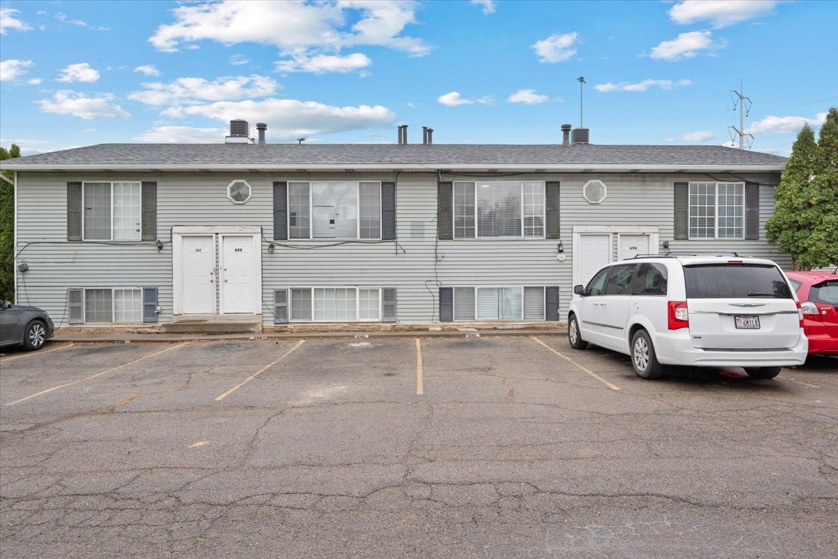 Provo Apartment: 698 S Stubbs Ave