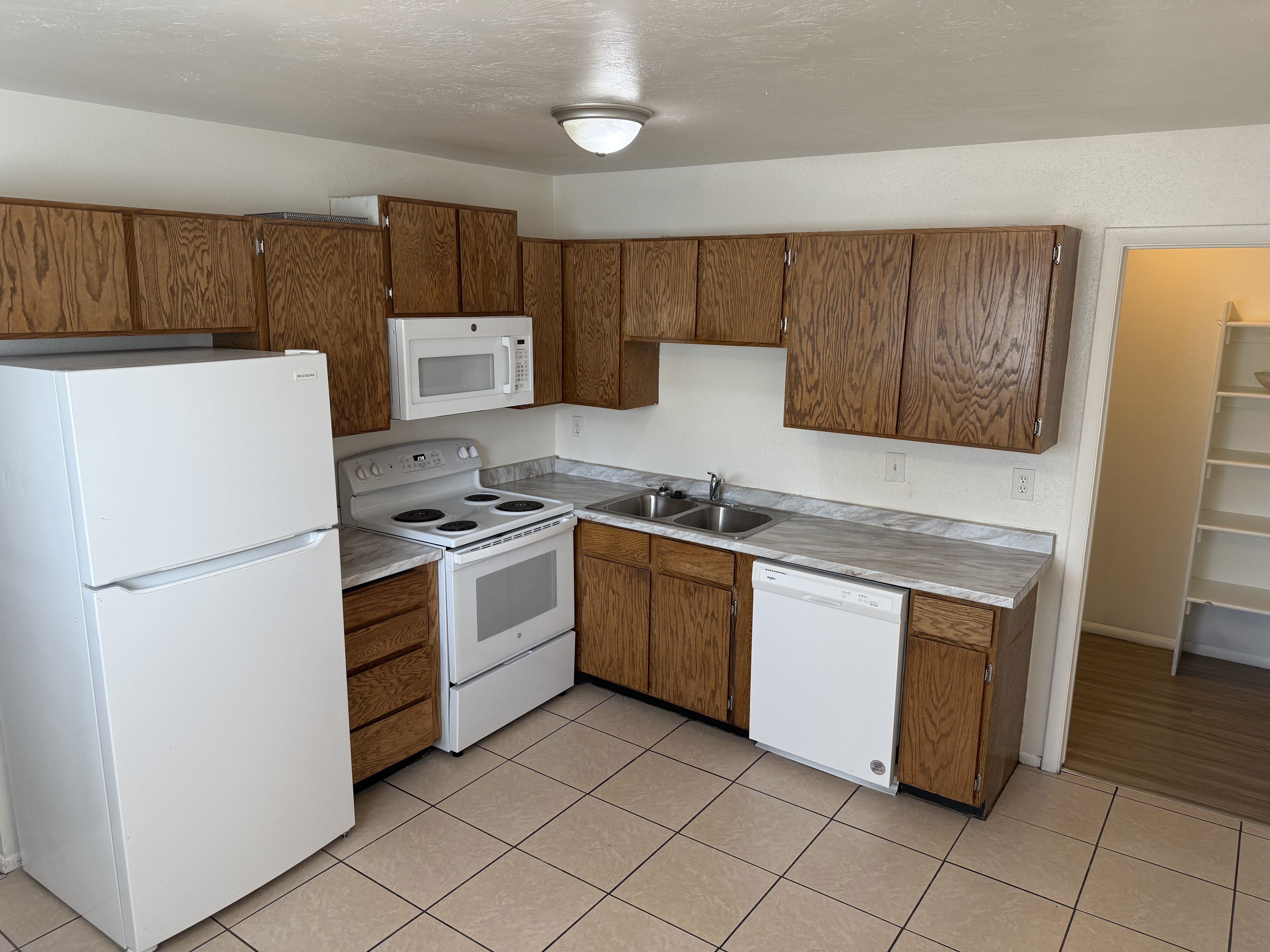 West Valley City Townhome: 4722 W Arlington Park Dr