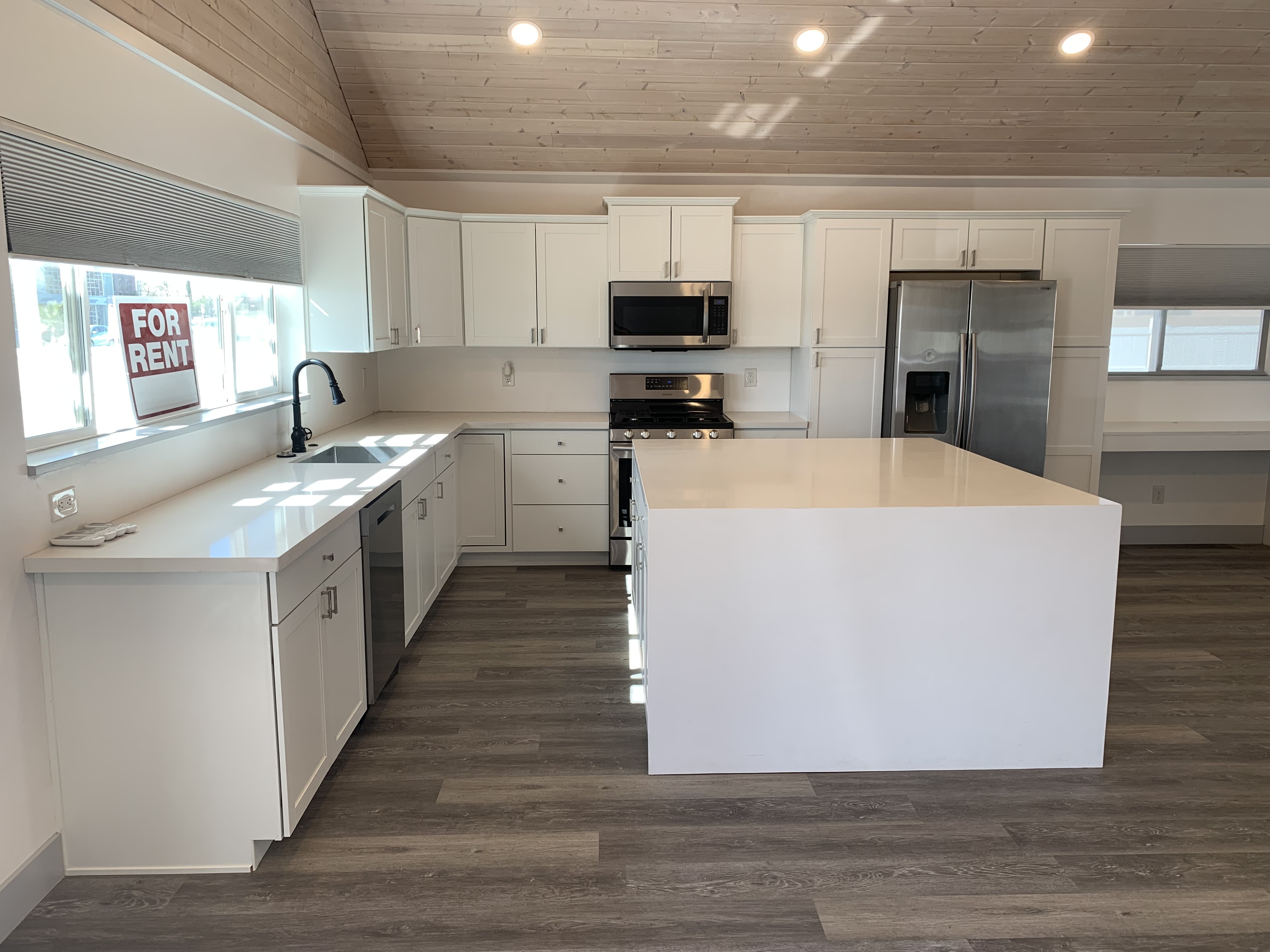 Saint George House: 349 E 100 S