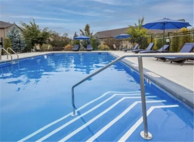 Logan Apartment: 415 Suncrest Ln