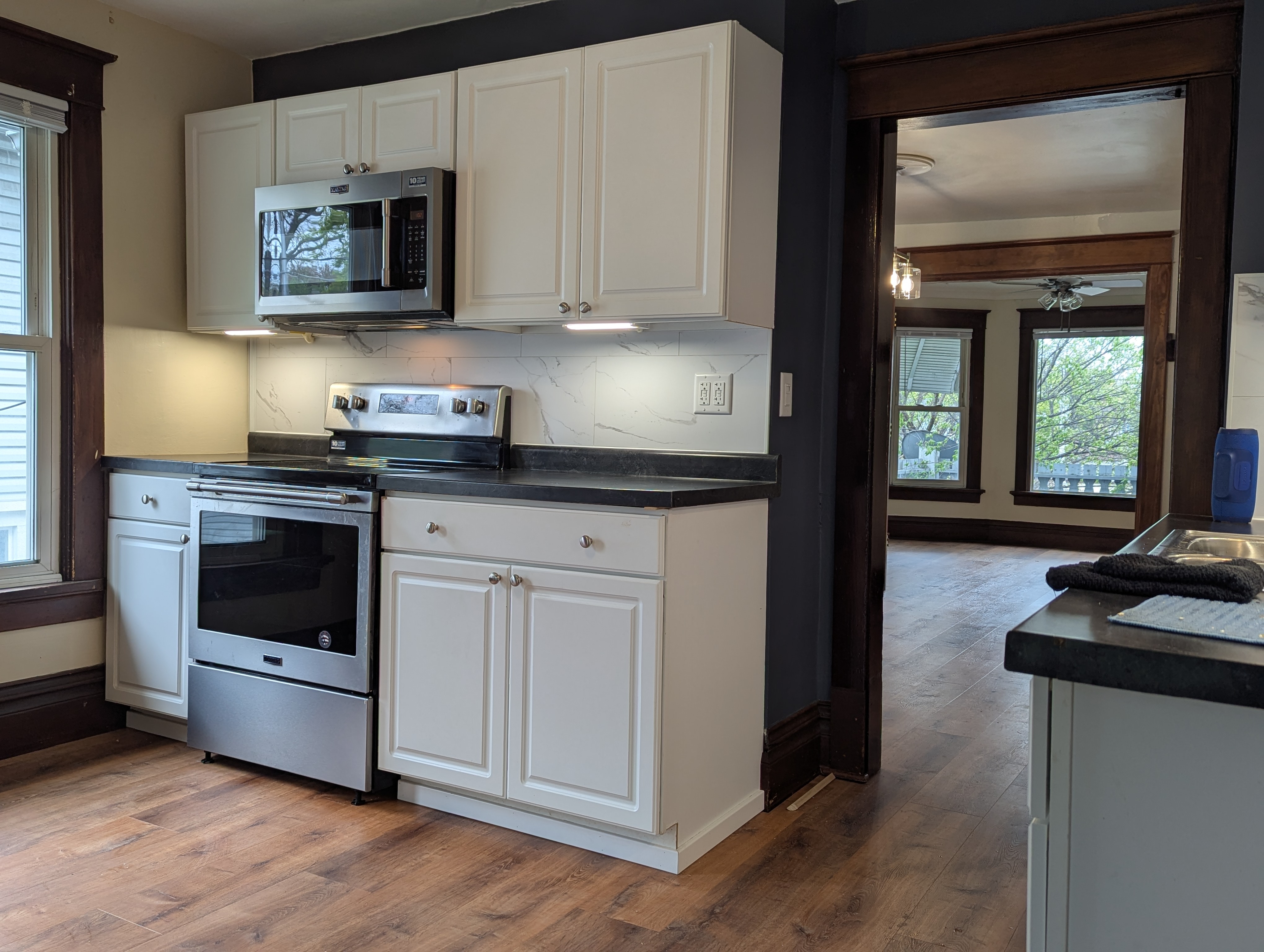 West Bend Apartment: 1022 W Washington St