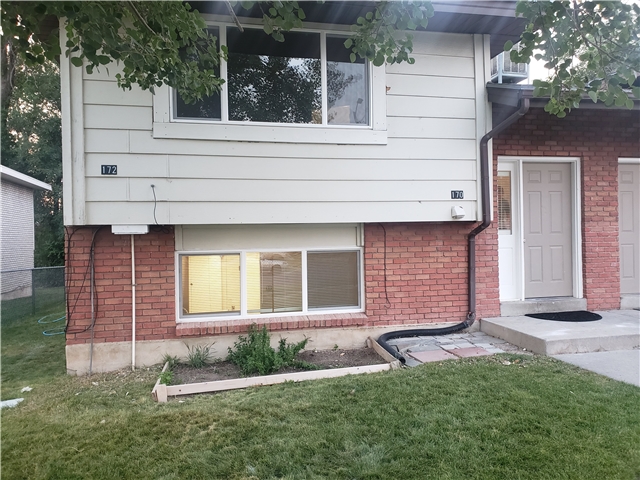 Midvale Townhome: 170 W Foxbridge Dr