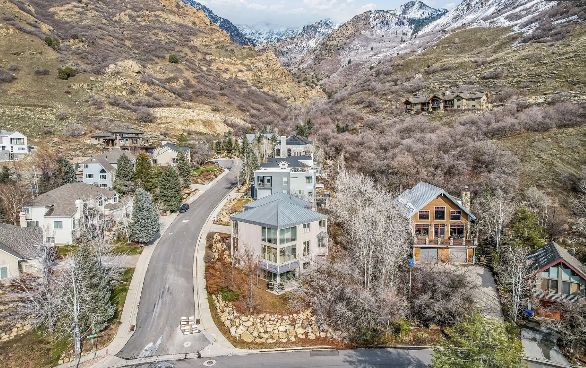 Salt Lake City House: 3552 E Heughs Canyon Cir