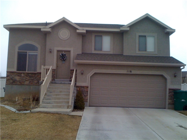 Layton House: 116 W 1675 N