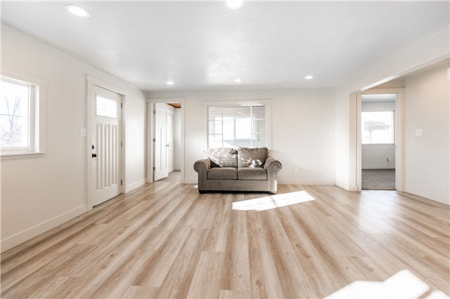 Orem House: 846 W 100 S