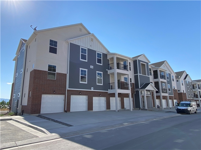 Vineyard Condo: 505 N 360 W