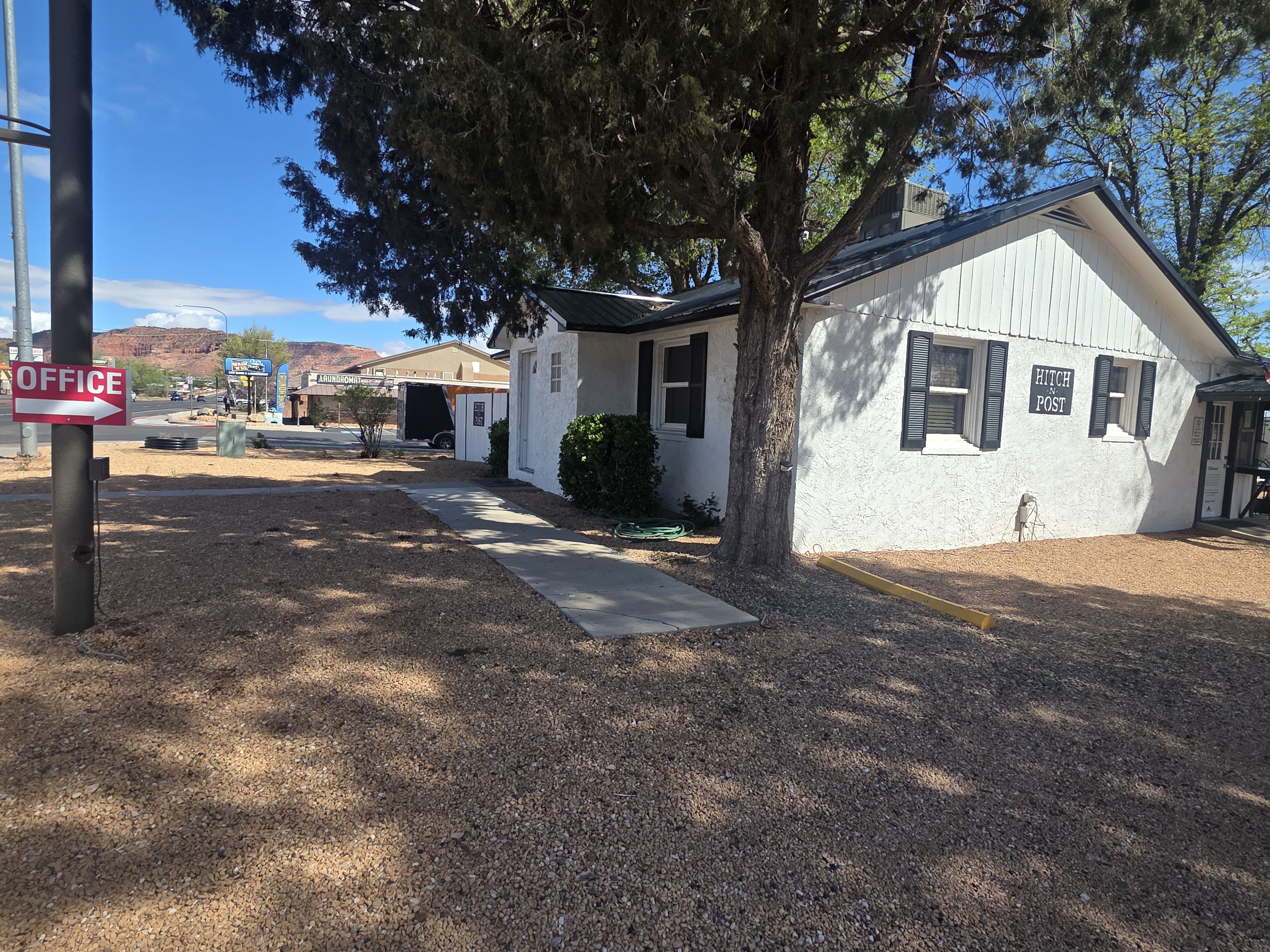 Kanab House: 196 E 300 S