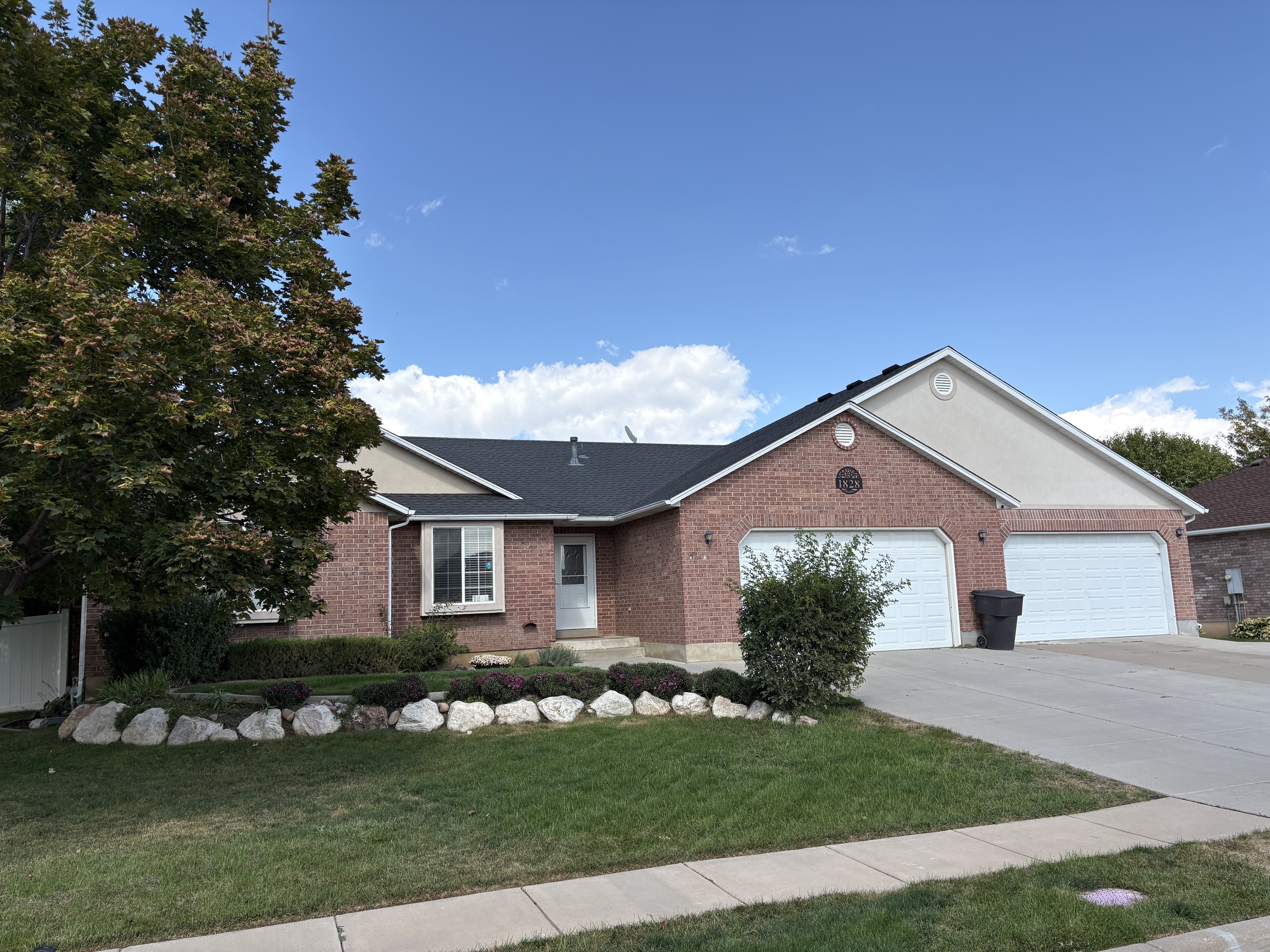 Clearfield House: 1828 W 1400 N