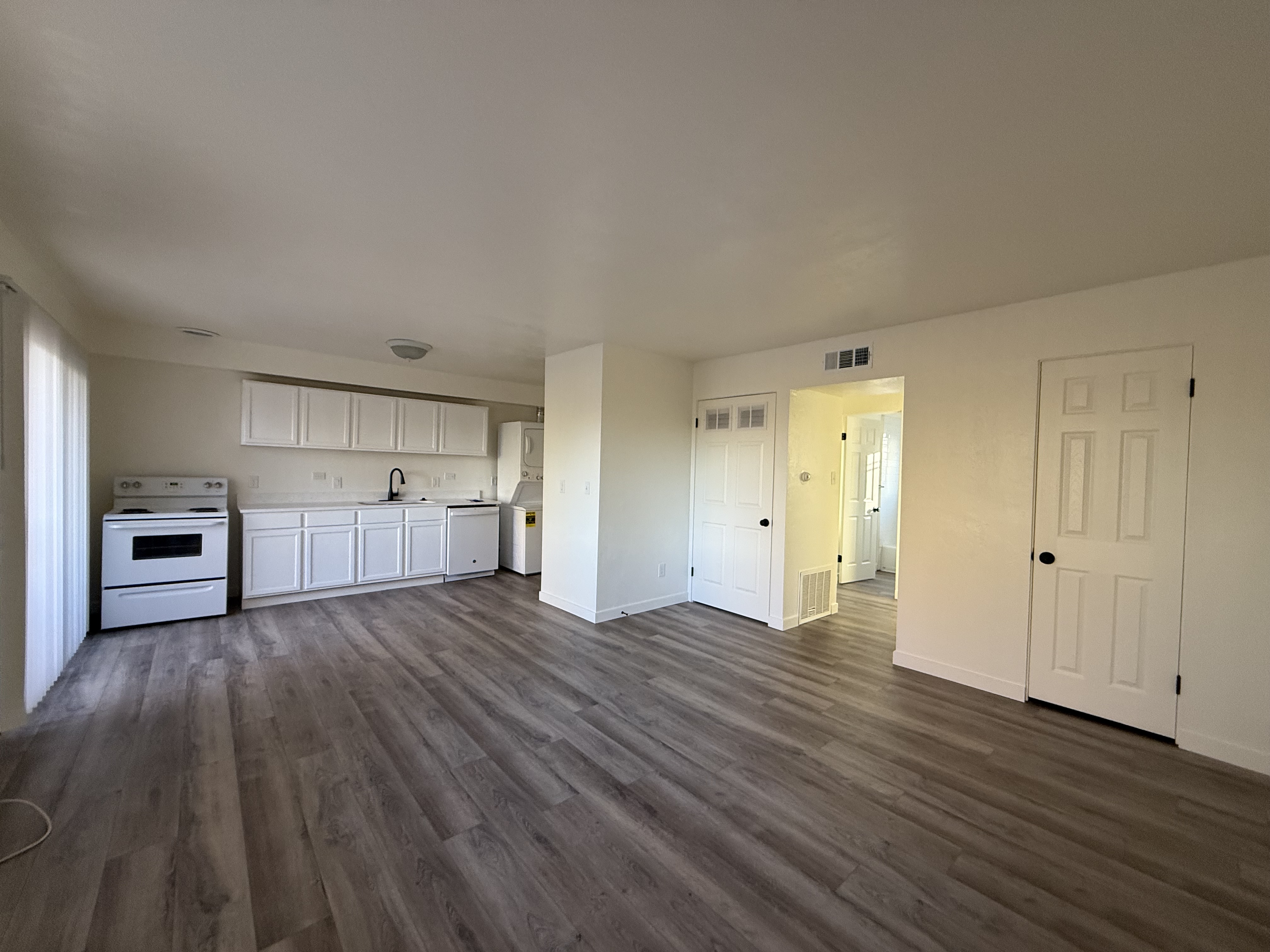 Salt Lake City Apartment: 860 E 500 S